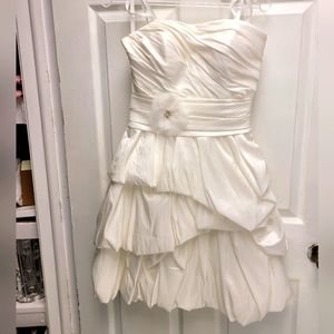 NWT Sweetheart brand Strapless Dress in Size 8 Ivory